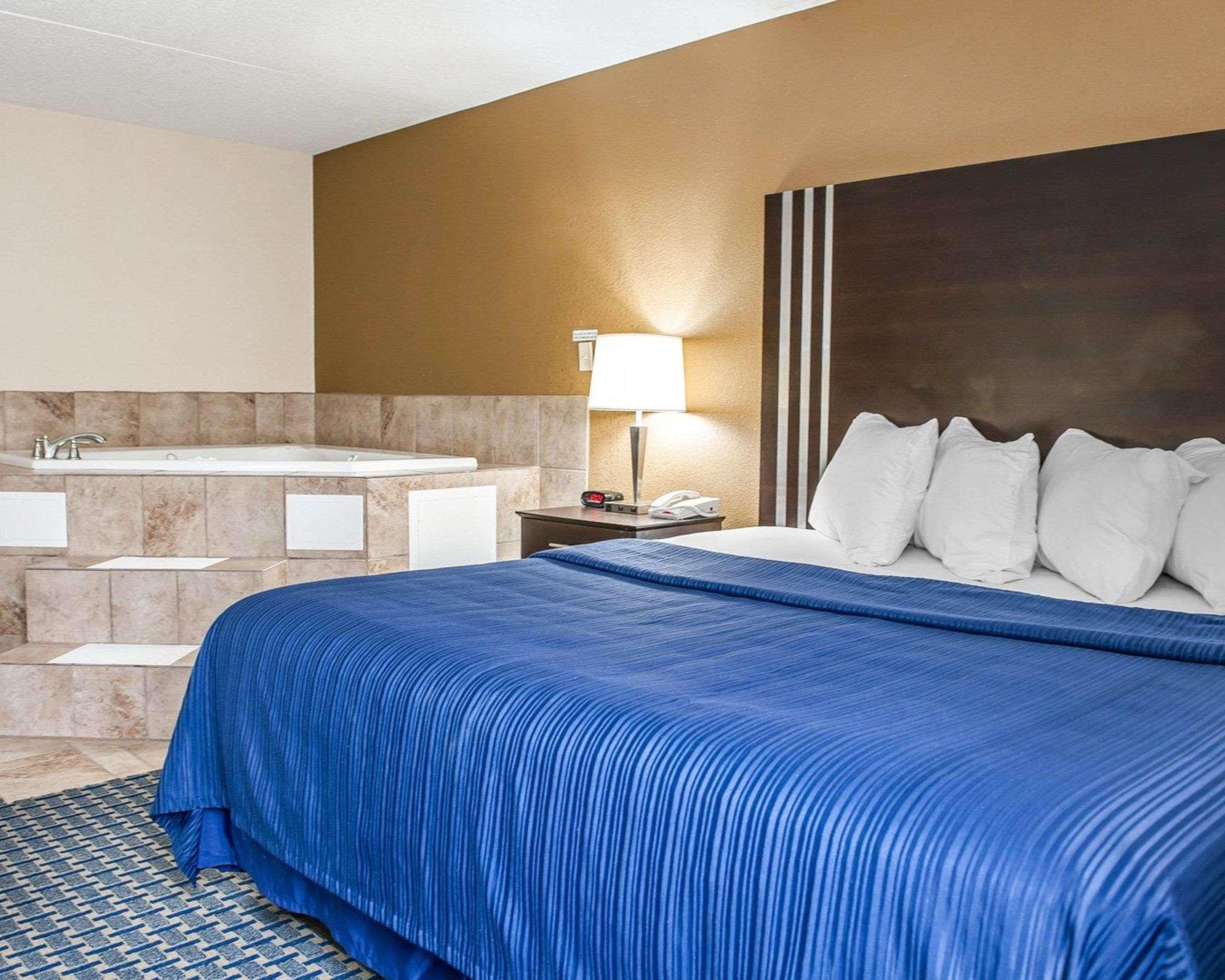 Quality Inn Terre Haute University Area Luaran gambar